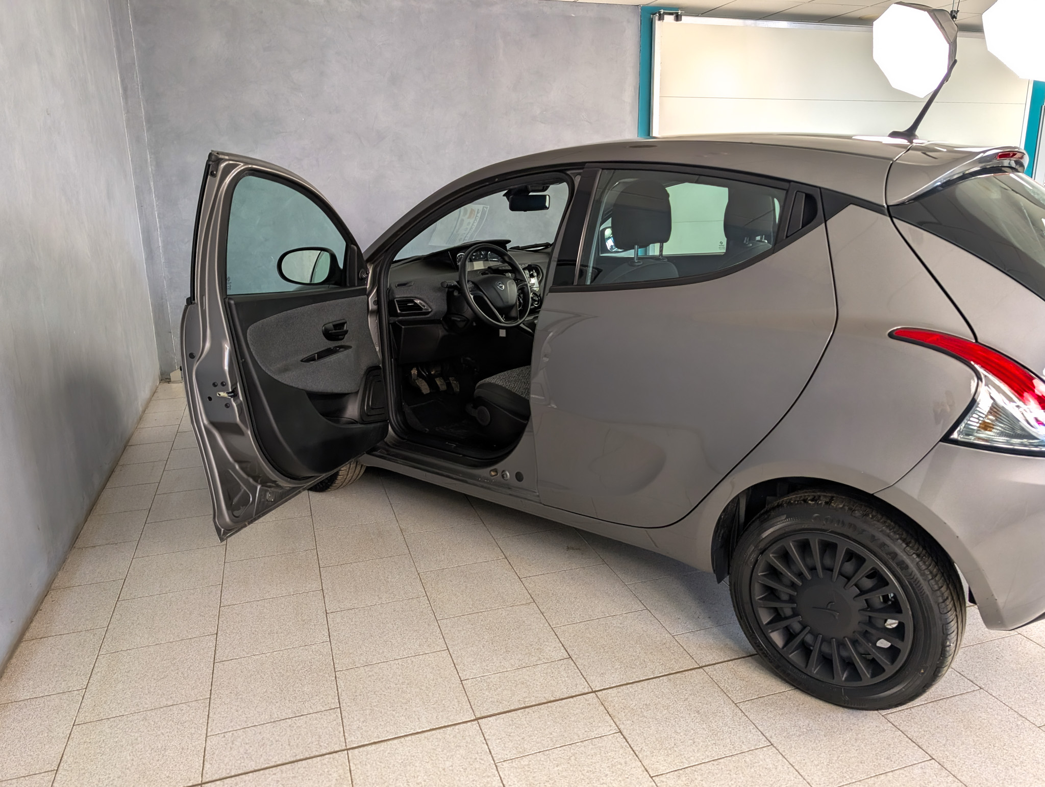 Lancia Ypsilon