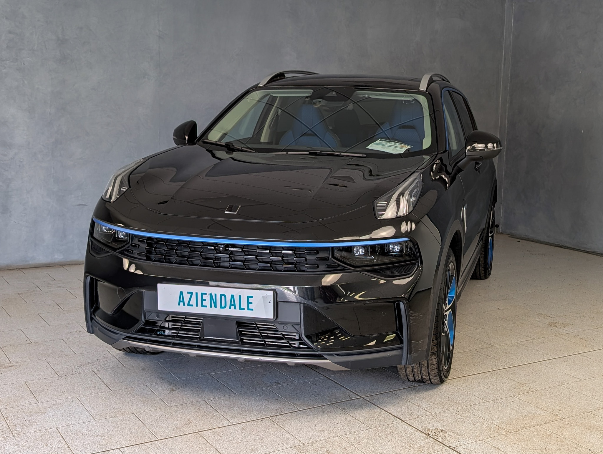 lynk-co-01-1-5-td-phev-automatic-1