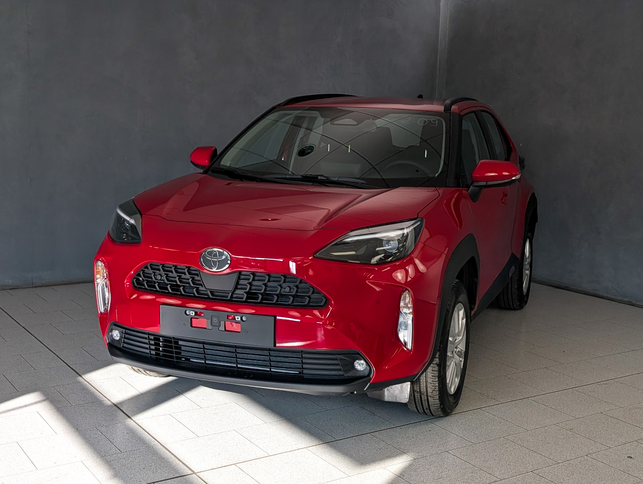 toyota-yaris-cross-1-5-hybrid-116cv-e-cvt-active-style-1