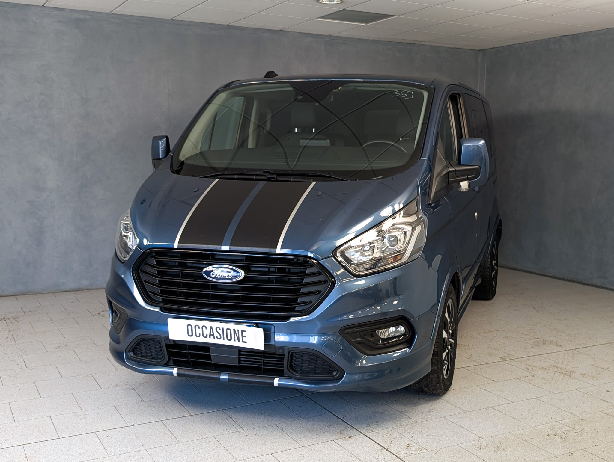 ford-tourneo-custom-320-2-0-tdci-185cv-automatic-l1h1-titanium ford-tourneo-custom-320-2-0-tdci-185cv-automatic-l1h1-titanium