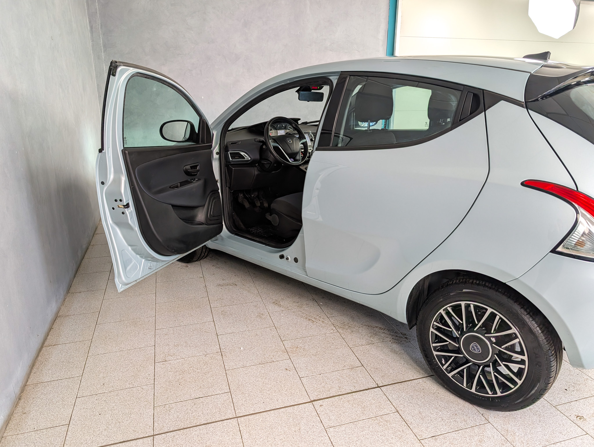 Lancia Ypsilon