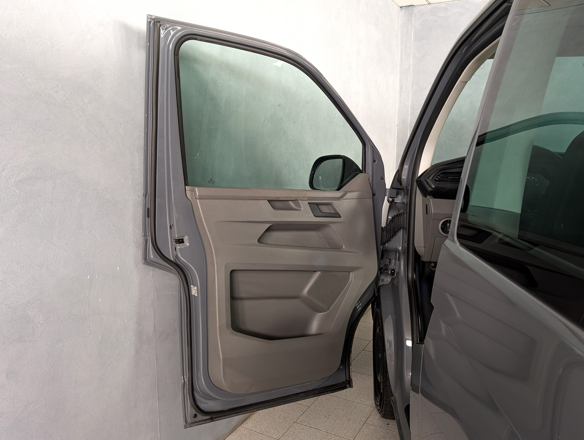 Volkswagen T6.1 Caravelle