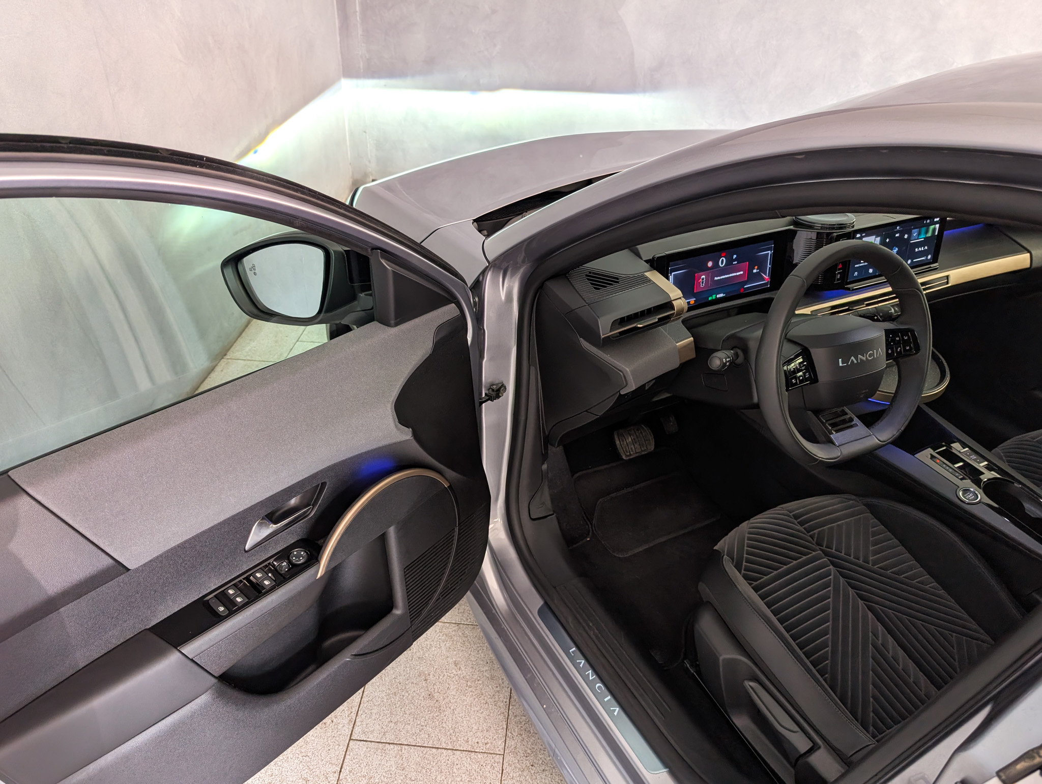 Lancia Ypsilon