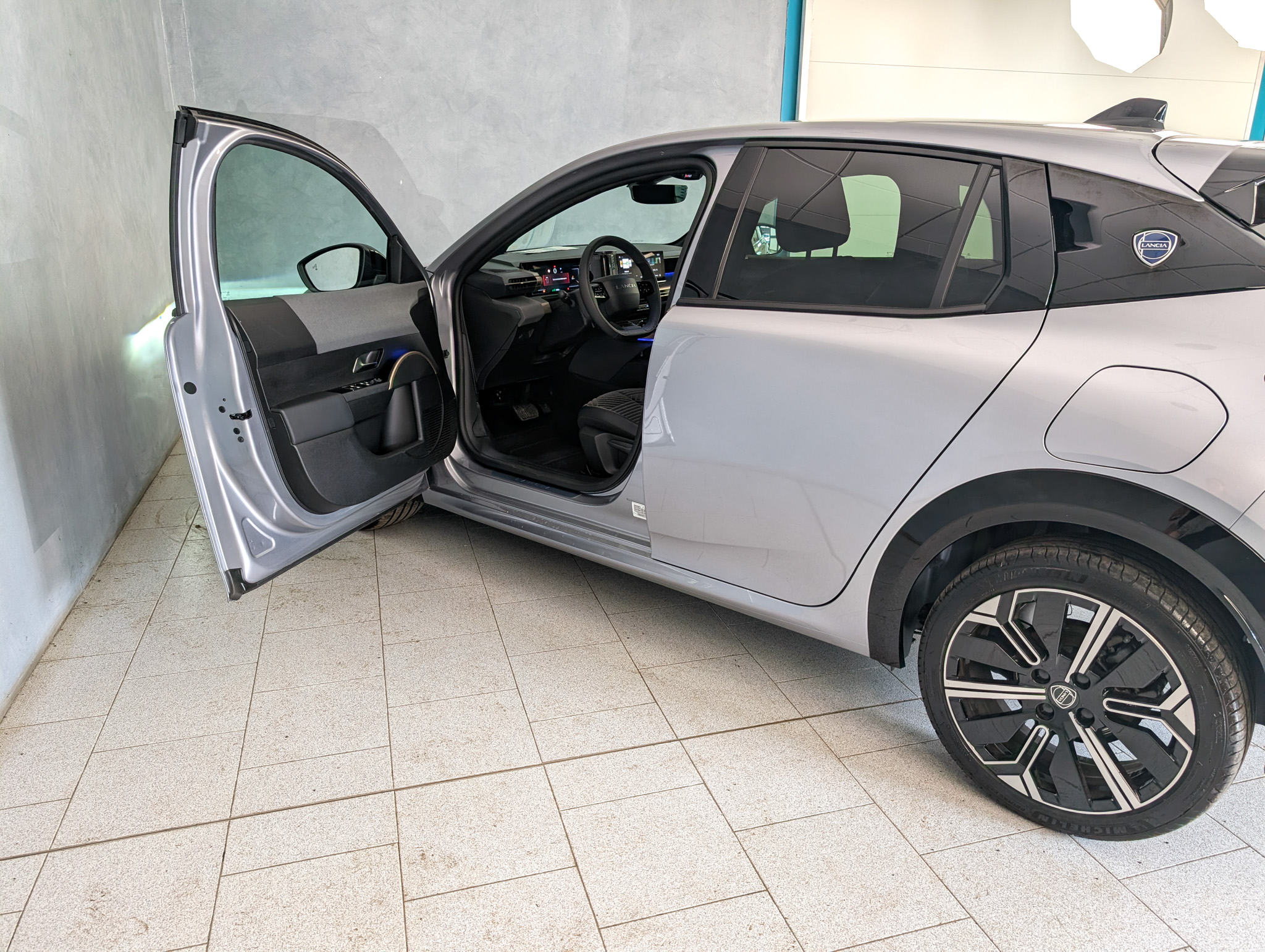 Lancia Ypsilon