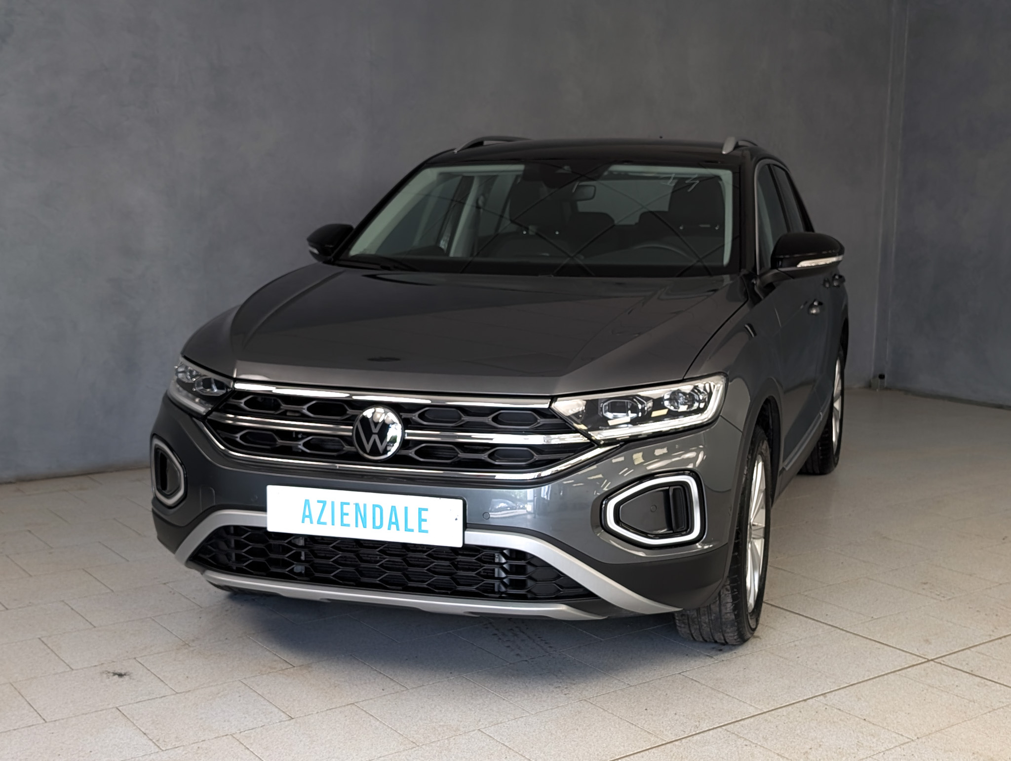 volkswagen-t-roc-1-0-tsi-115cv-style-2