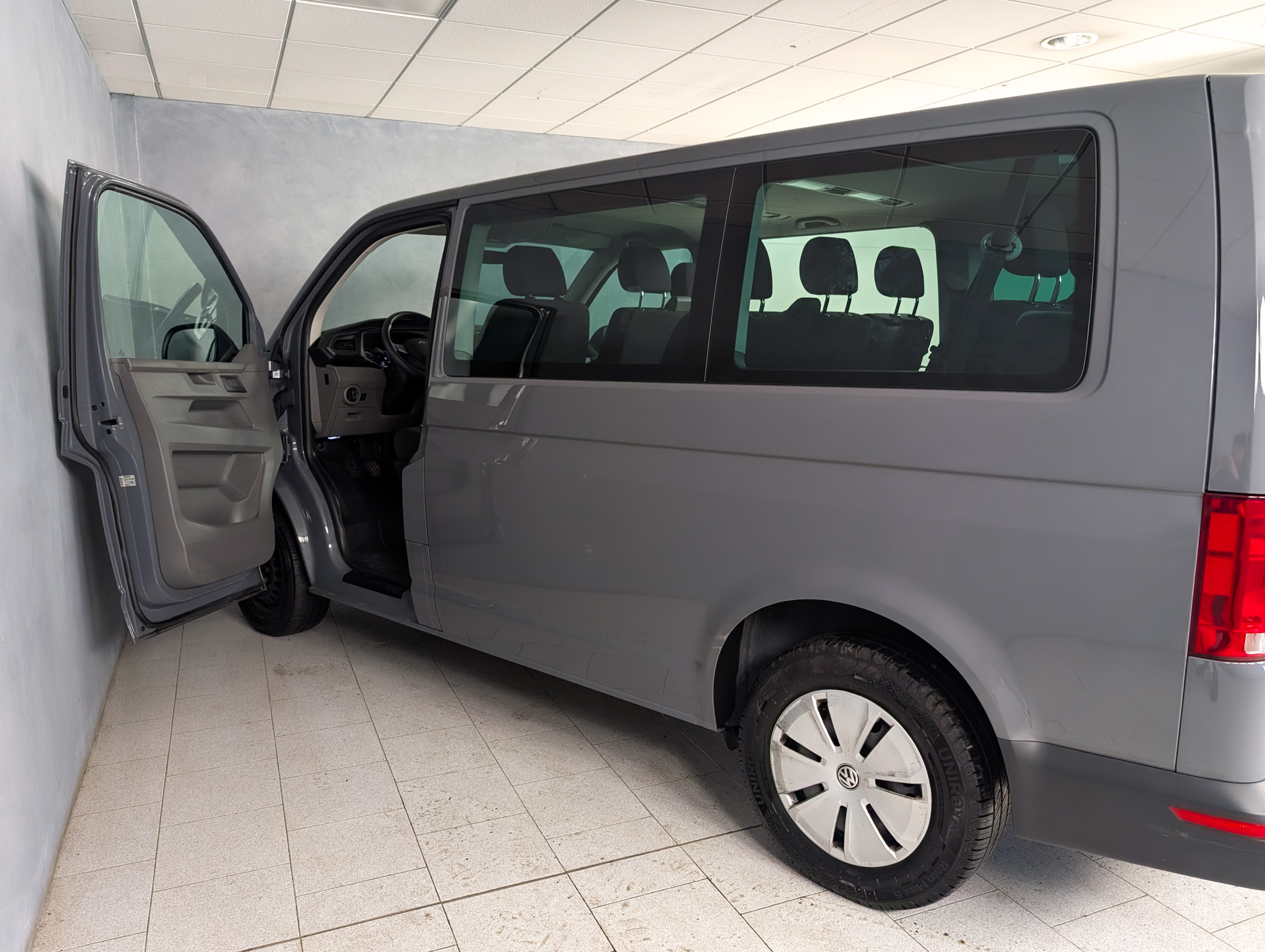 Volkswagen T6.1 Caravelle