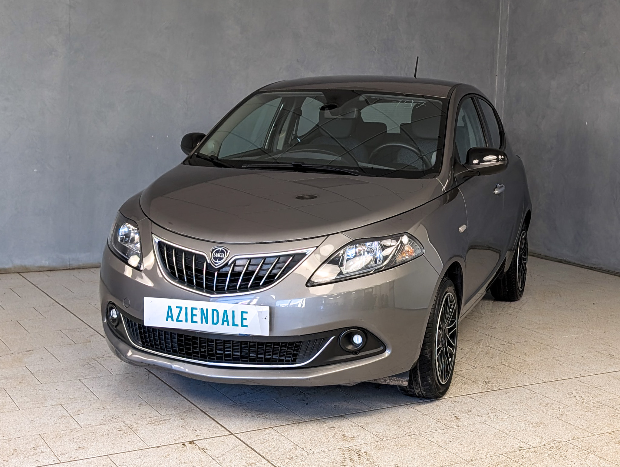 lancia-ypsilon-1-0-hybrid-70cv-gold-14