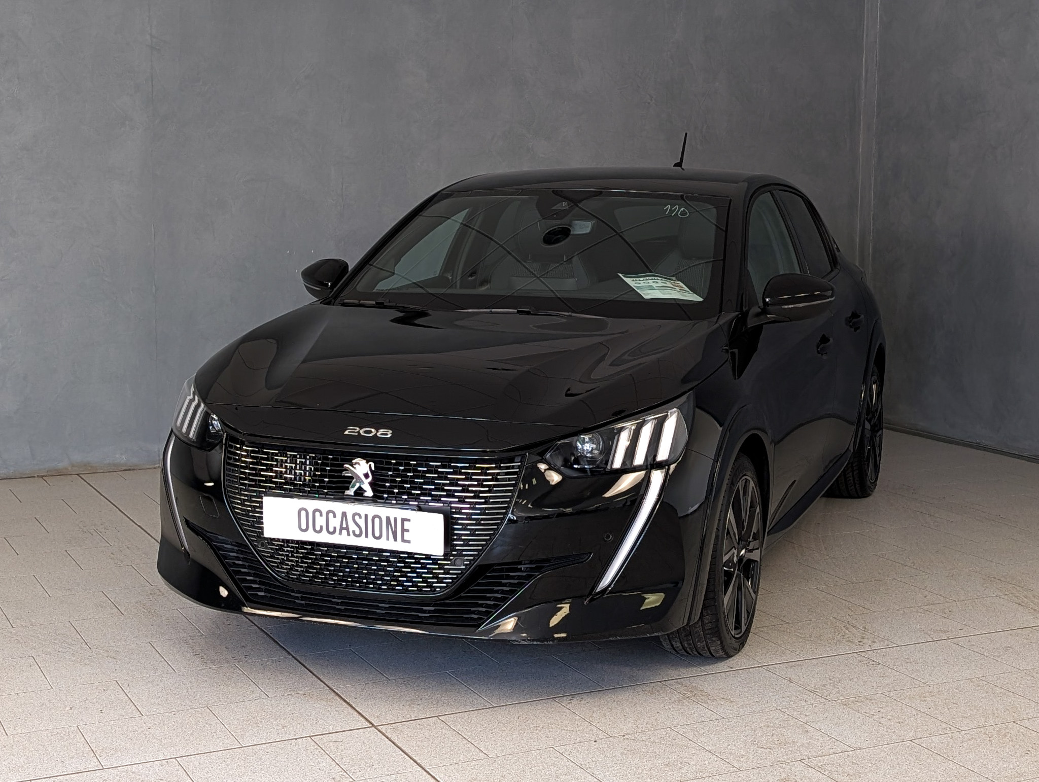 peugeot-208-1-2-puretech-130cv-eat8-gt-pack peugeot-208-1-2-puretech-130cv-eat8-gt-pack