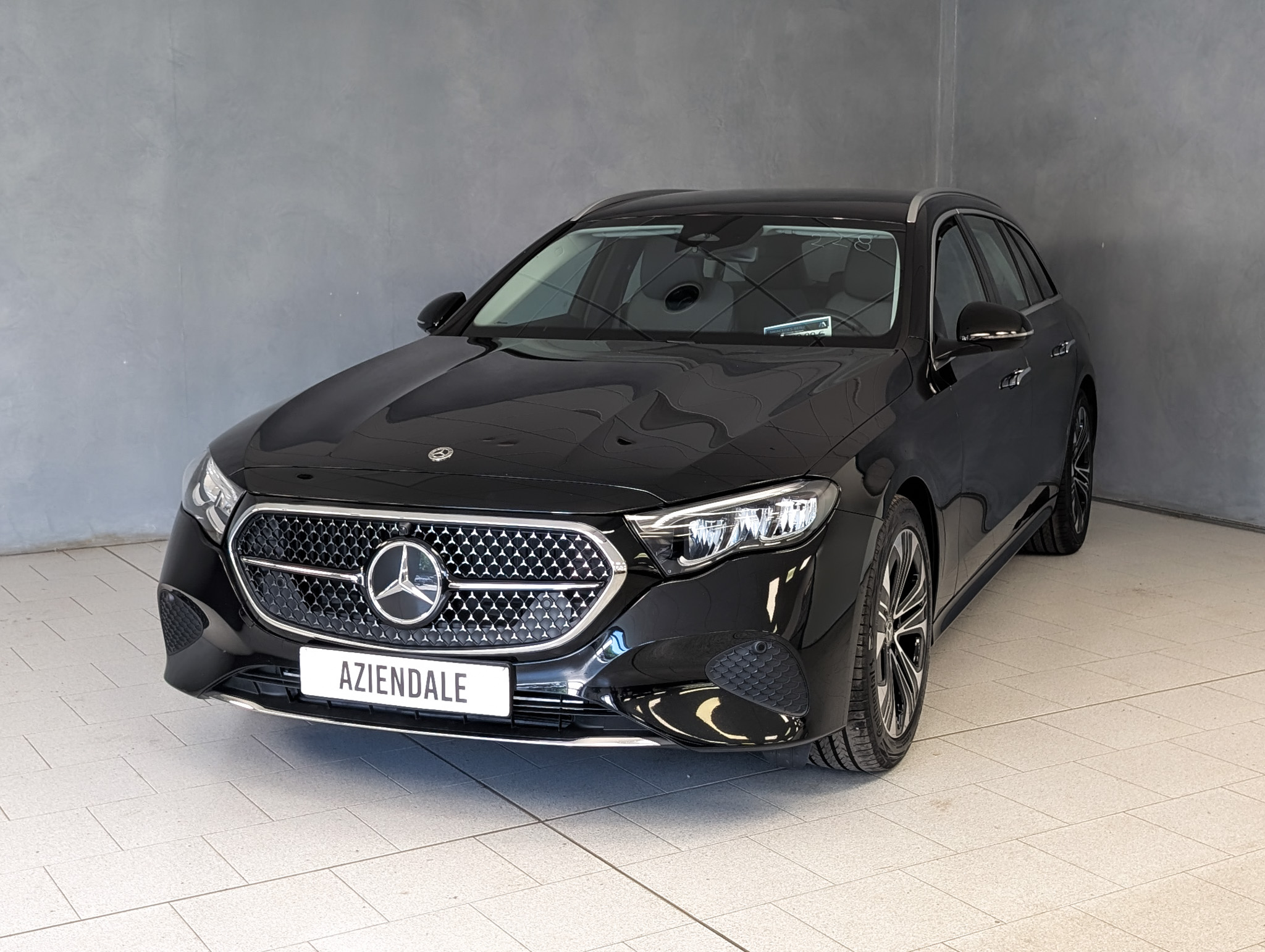 mercedes-benz-e-220-220d-automatic-advanced mercedes-benz-e-220-220d-automatic-advanced