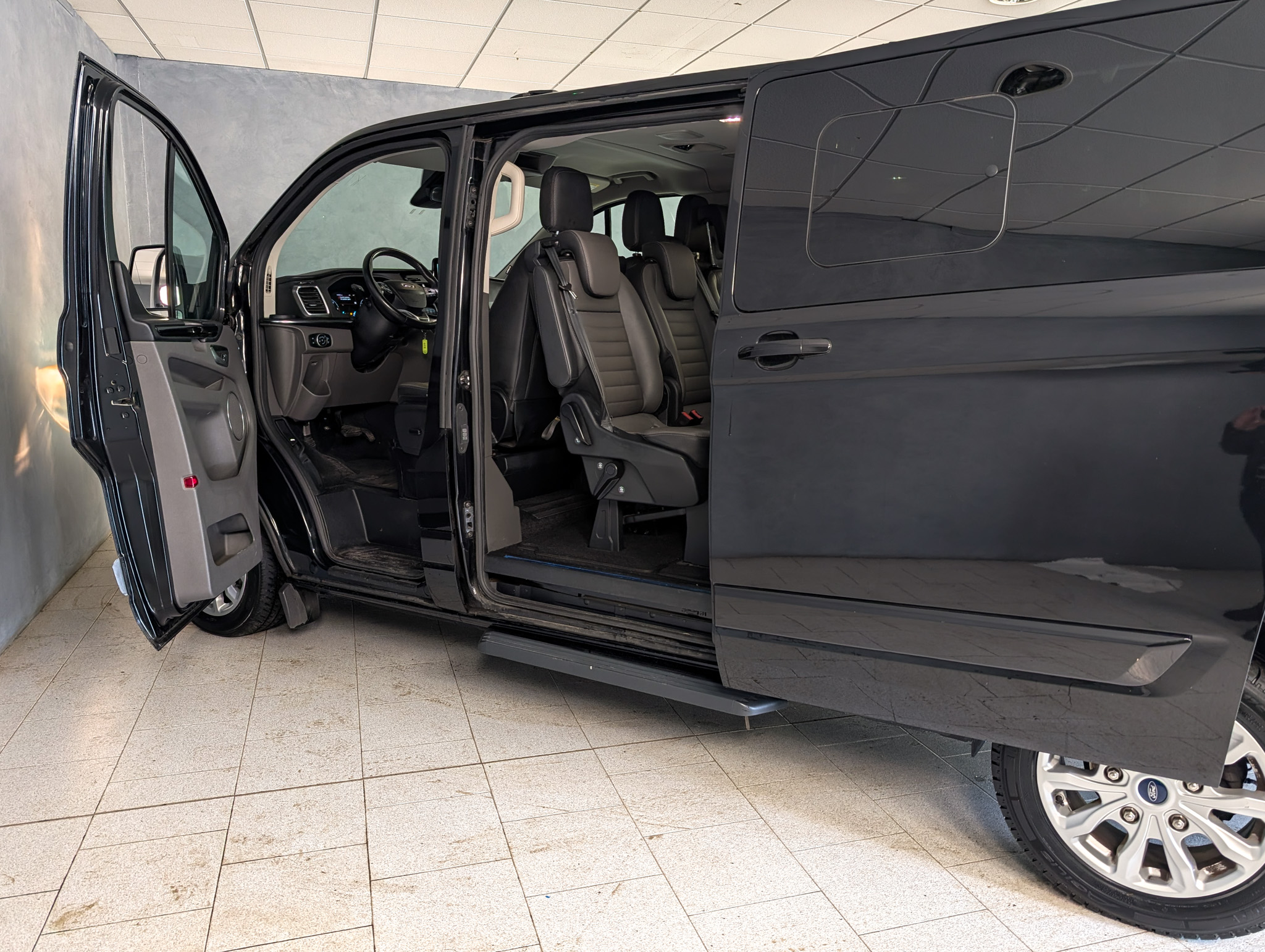 Ford Tourneo Custom
