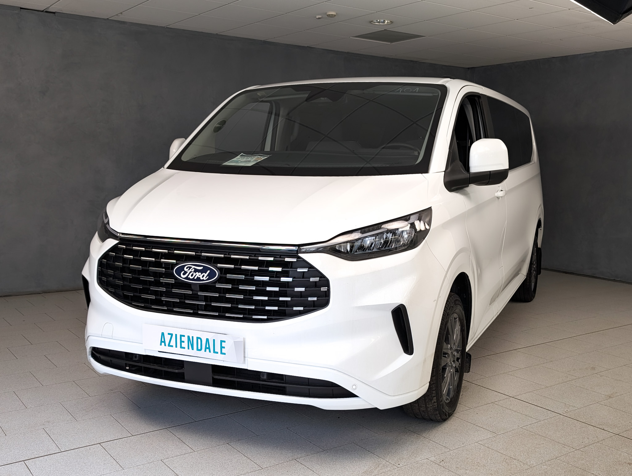 ford-tourneo-custom-2-0-ecoblue-136cv-titanium-320-l2h1-8-posti ford-tourneo-custom-2-0-ecoblue-136cv-titanium-320-l2h1-8-posti