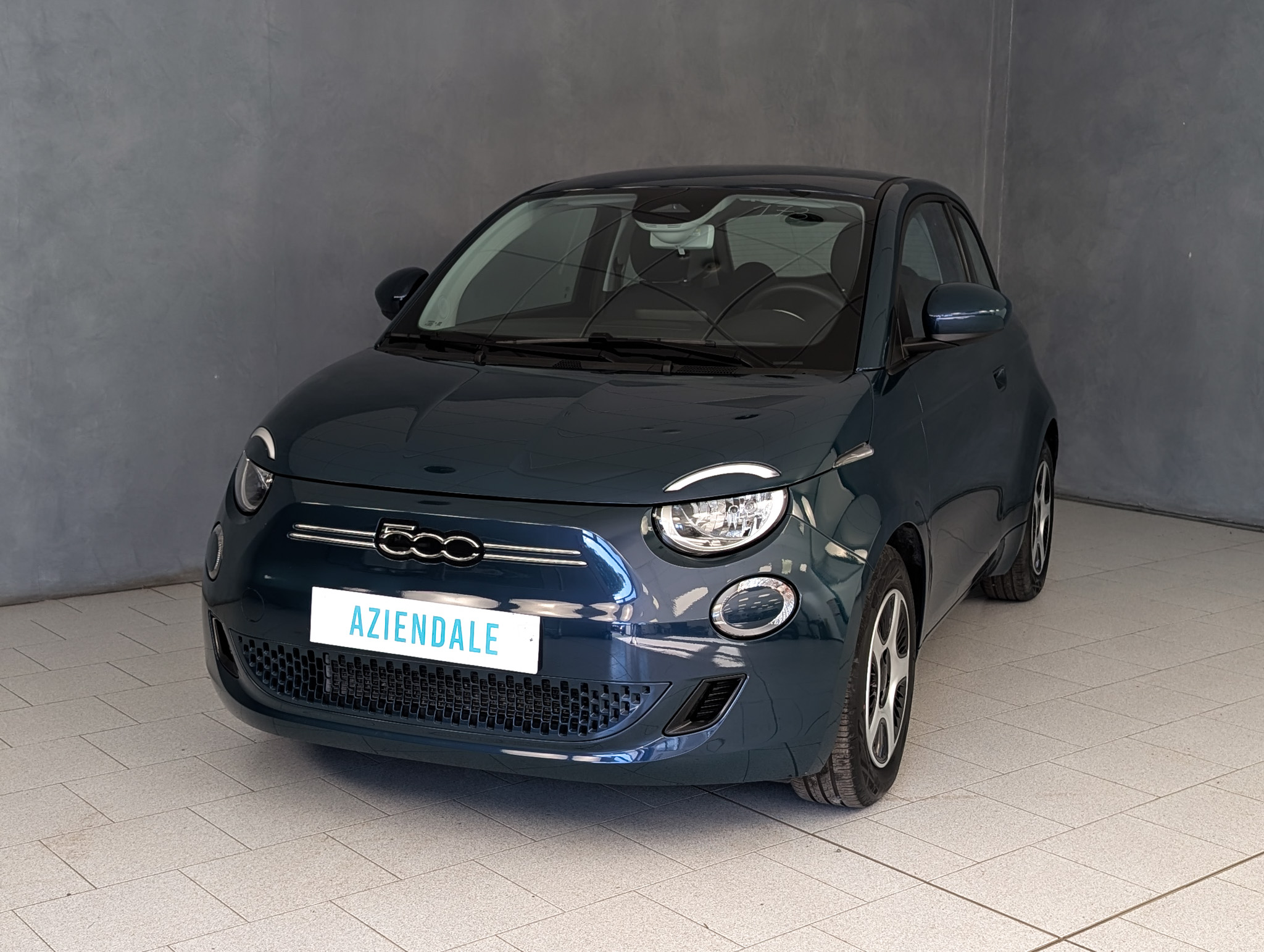 fiat-500e-500e-23-65-kwh-action-2