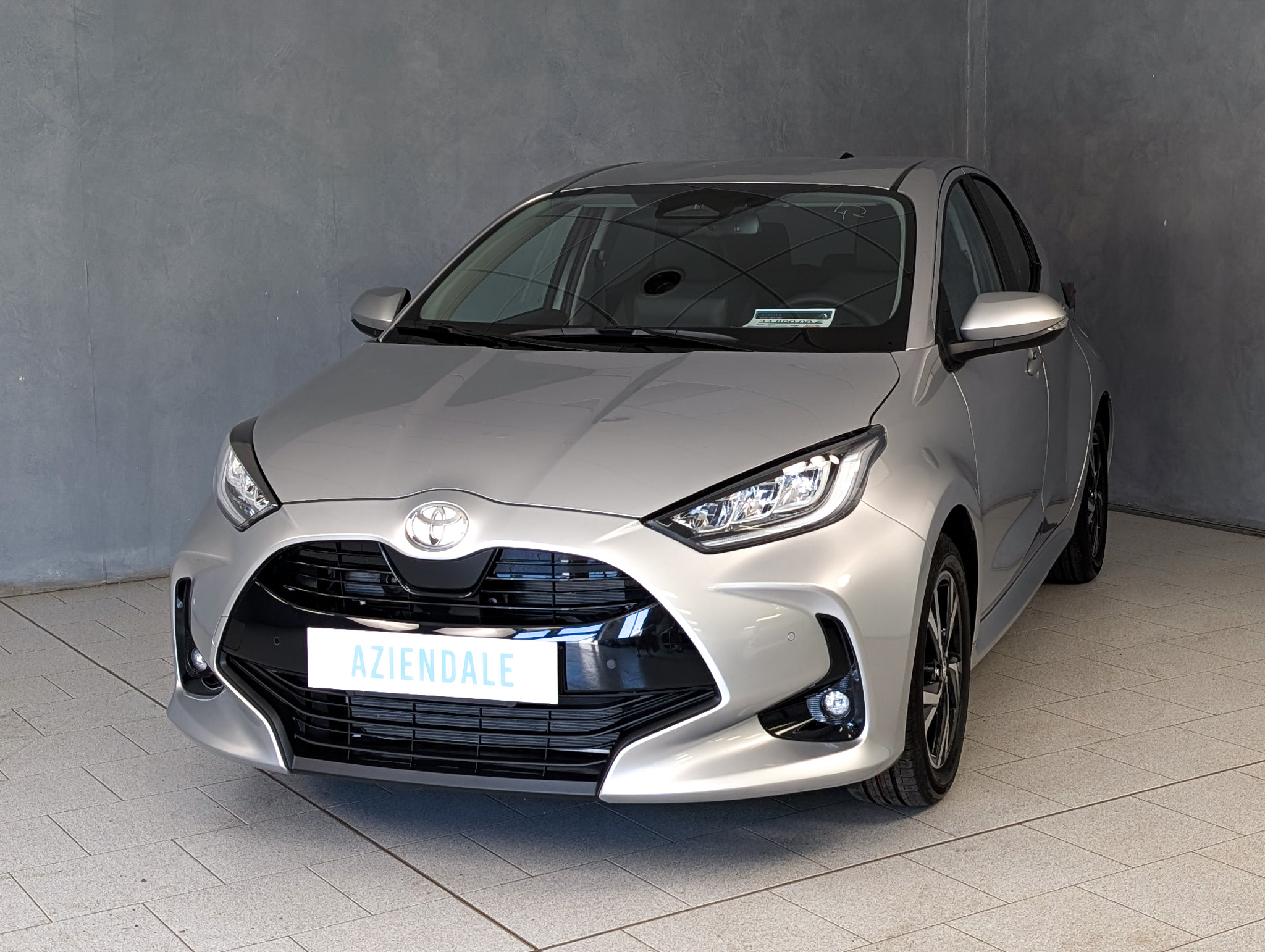 toyota-yaris-1-5-hybrid-trend toyota-yaris-1-5-hybrid-trend