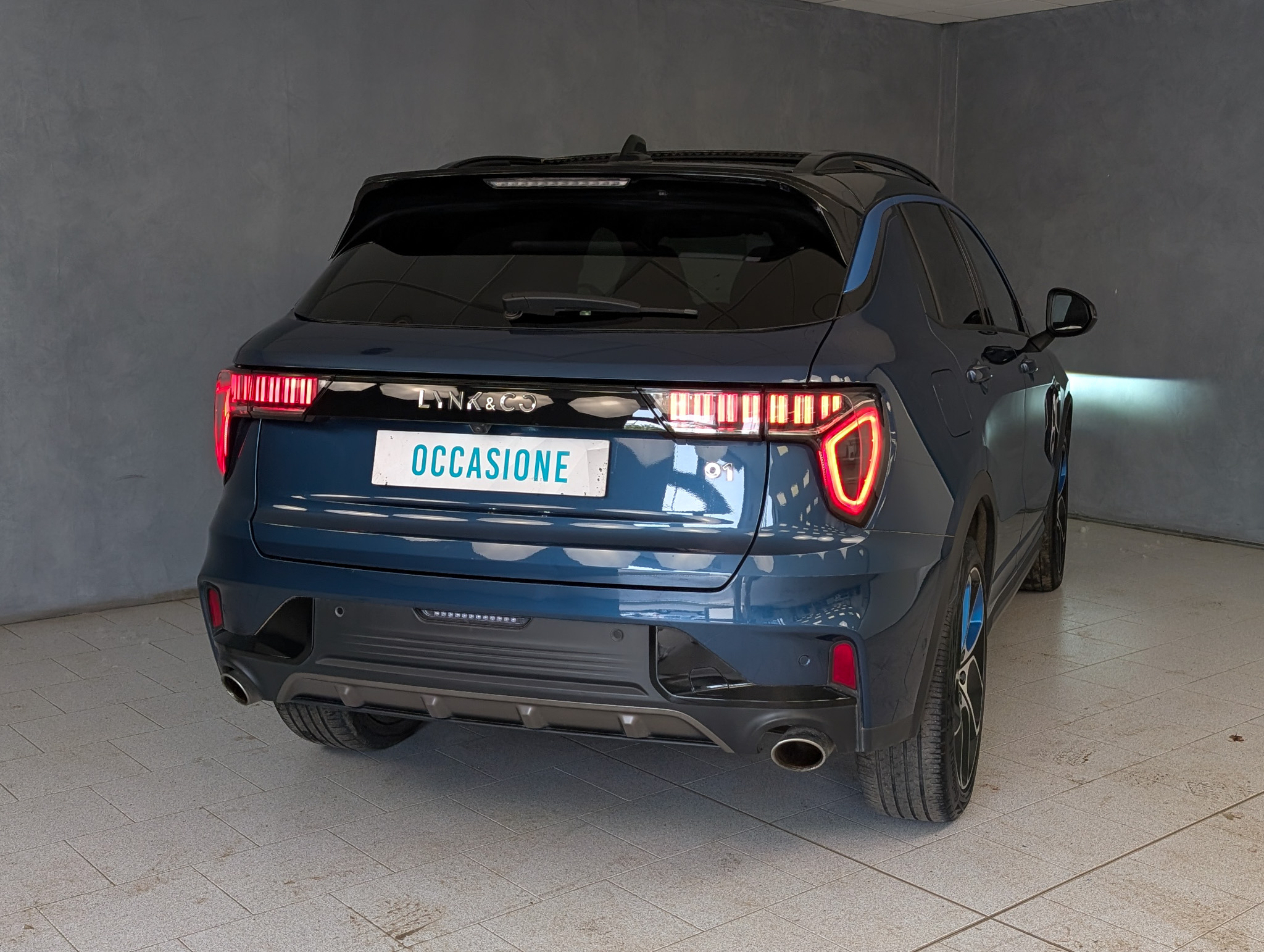 Lynk & Co 01